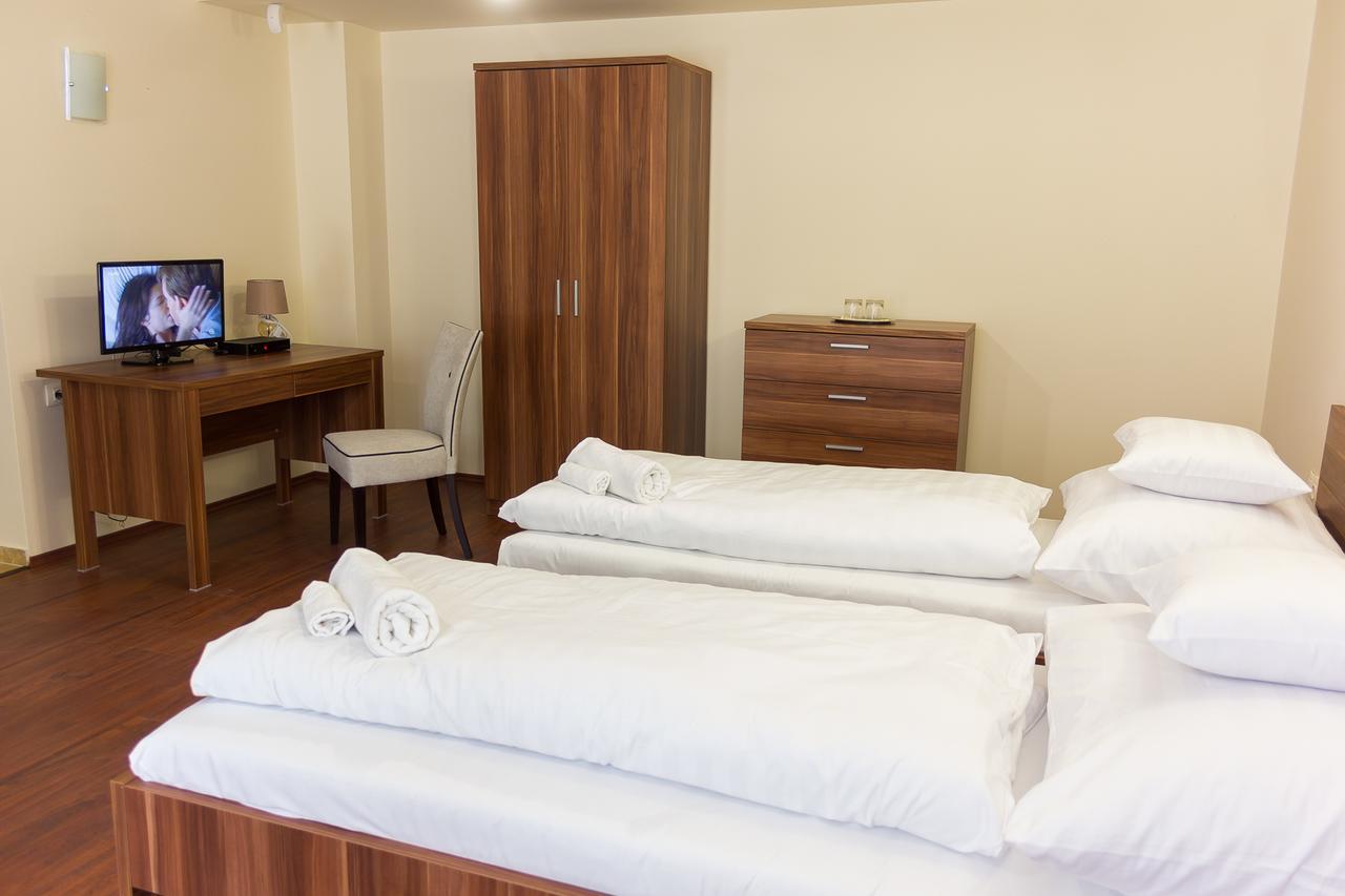 M1 Szeker Csarda Hotel Es Etterem Obarok Dış mekan fotoğraf